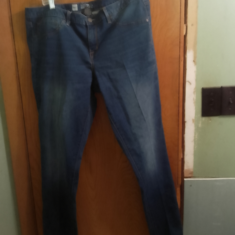 Classic Denim‎ Straight Leg Women's Jeans